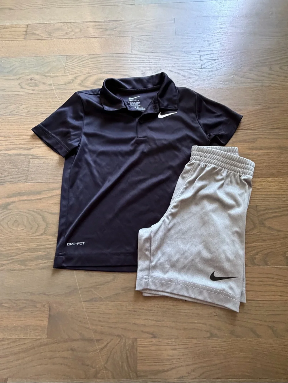 Used Nike & Under Armour Sets size 4T